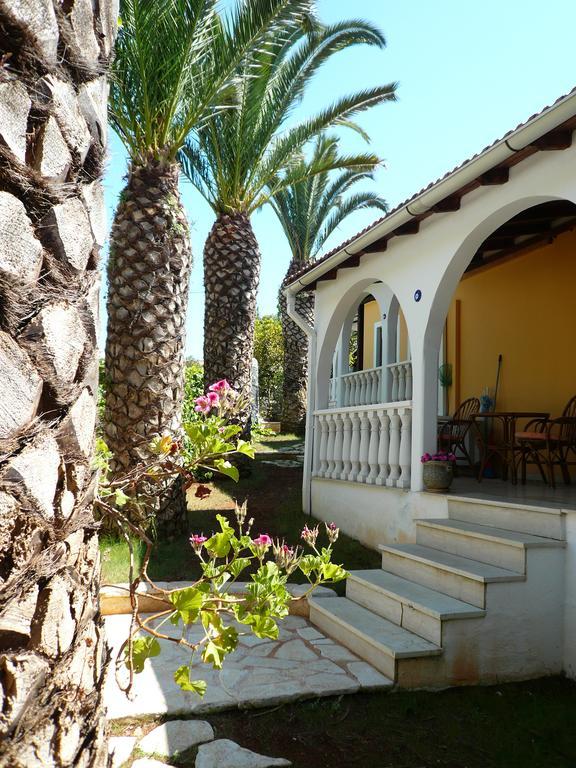 Athina Apartments Ариллас Экстерьер фото