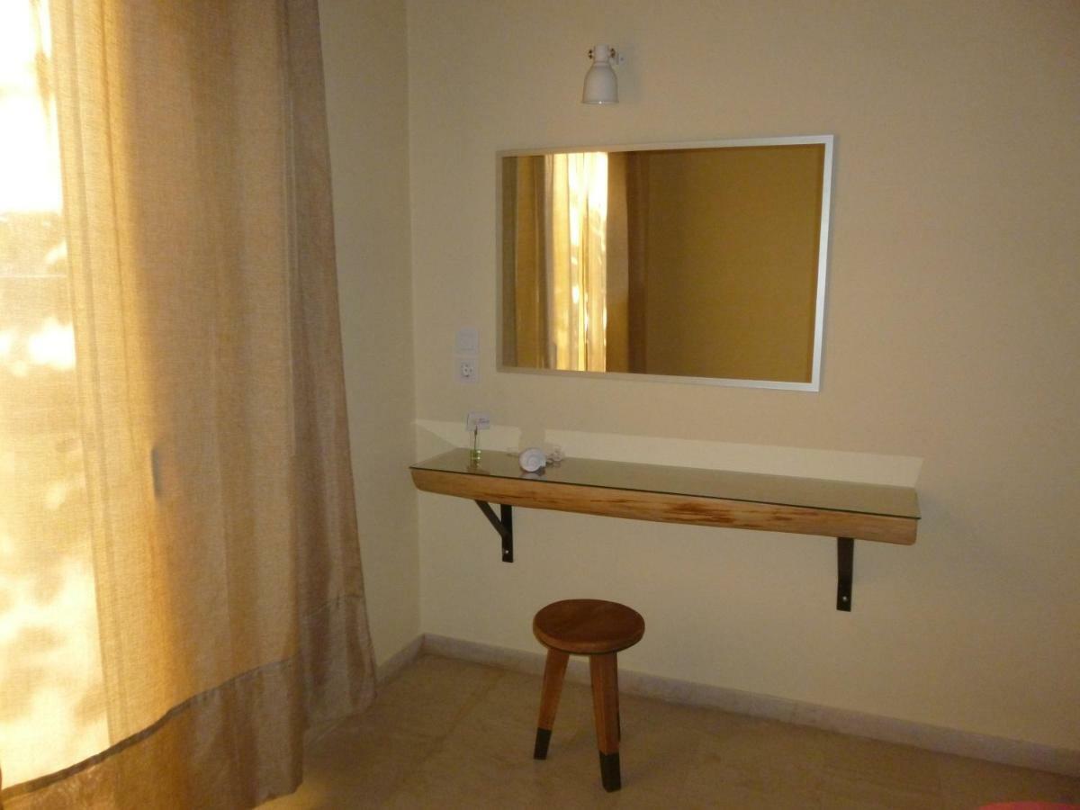 Athina Apartments Ариллас Экстерьер фото